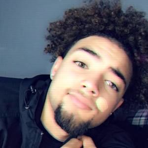 Meet your Posher, Ethan